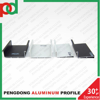 Aanpasbare extrusietechnologie Vervaardiging van aluminiumprofielen voor glazen deuren Keukenkasten Kledingkast MDF Melamine