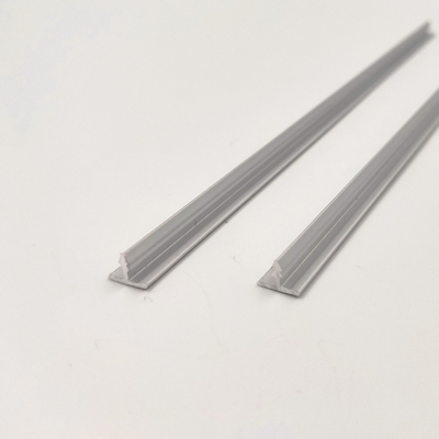 Het decoratieve 8mm T Zilver van de Versieringsprofielen van het Vormaluminium anodiseerde mat