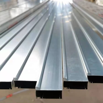 Geluiddichte T5 6063 het Profiel van het Keukenaluminium het Zilveren Glanzende Oppoetsen