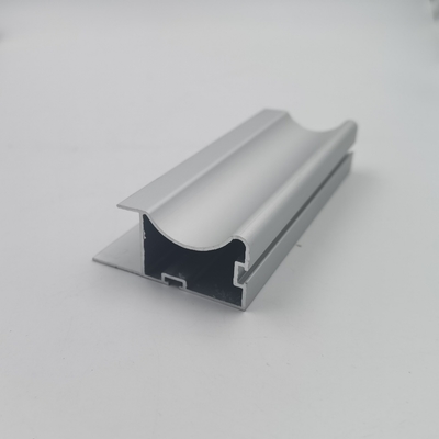 Het lichtgewicht Geanodiseerde Profiel van het Garderobealuminium voor Schommelingstype Kastdeur