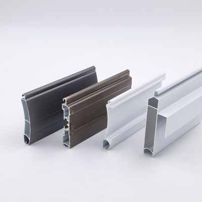 Goede prijs 0.4mm tot 1.5mm het Blindprofielen van de Aluminiumrol voor Gidsspoor online