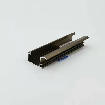 Goede prijs Aluminiumlegering 6063 Met een laag bedekte het Aluminiumuitdrijvingen van Openslaand raamprofielen Poeder online