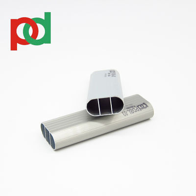 Aanpasbare Snijservice Houtnerf Kleur Aluminium Profielen Voor Garderobe Schuifdeur Frame Rail Boven Onder