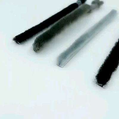 Goede prijs Klantgerichte pvc-Geluiddichte de Bodemverbinding van Deurweatherstrip PD online