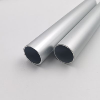 Goede prijs Van het het Aluminiumspoor van de garderobeKleerhanger van de de Uitdrijvingenronde en Ellips Buizen online